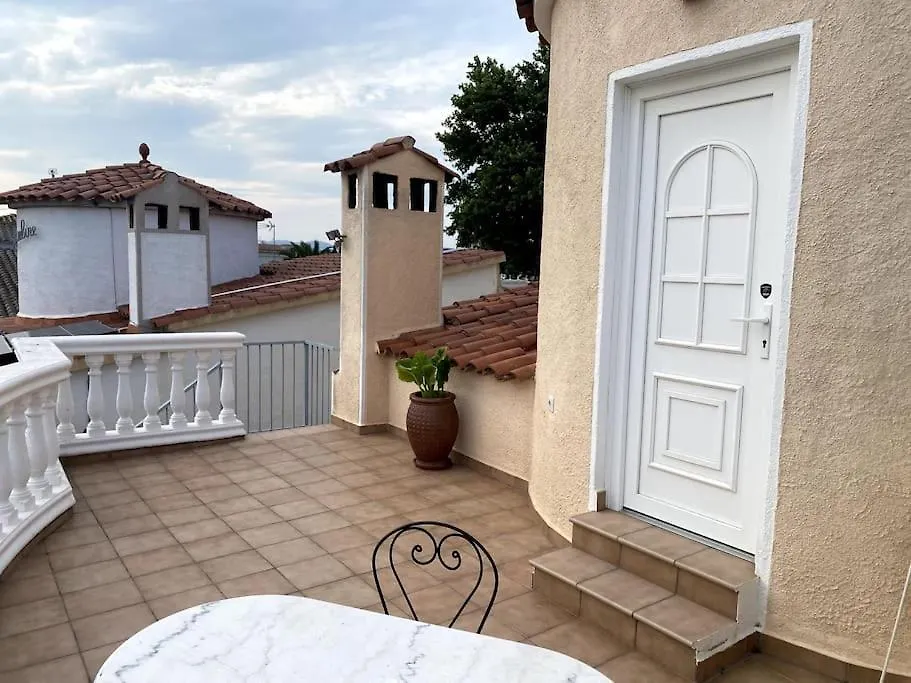 Villa Jolie Maison Avec Sa Piscine Privee Wifi Empuriabrava
