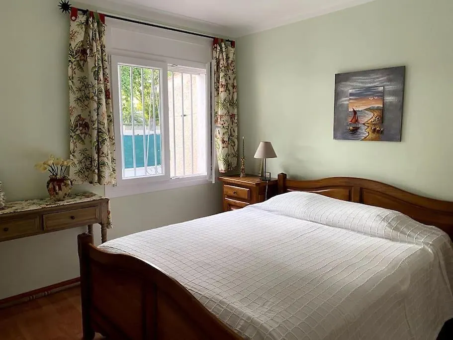 Jolie Maison Avec Sa Piscine Privee Wifi Empuriabrava Villa