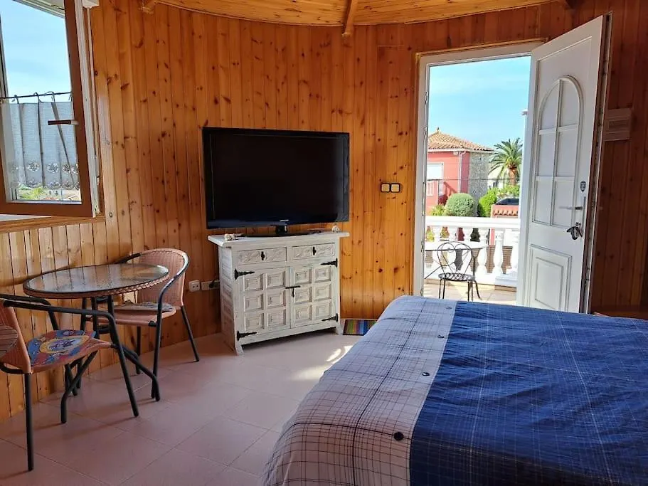 Villa Jolie Maison Avec Sa Piscine Privee Wifi Empuriabrava